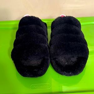 UGG SLIDES